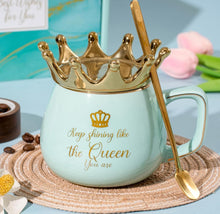 Load image into Gallery viewer, Crowned Gift Box