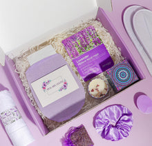 Load image into Gallery viewer, Robe-Mantic Gift Box

