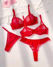 Load image into Gallery viewer, Sweet Siren Panty &amp; Bra Set
